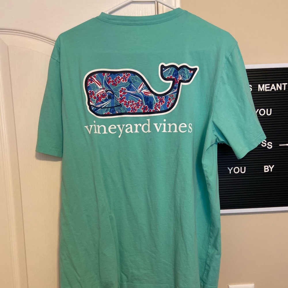 Vineyard vines shirt